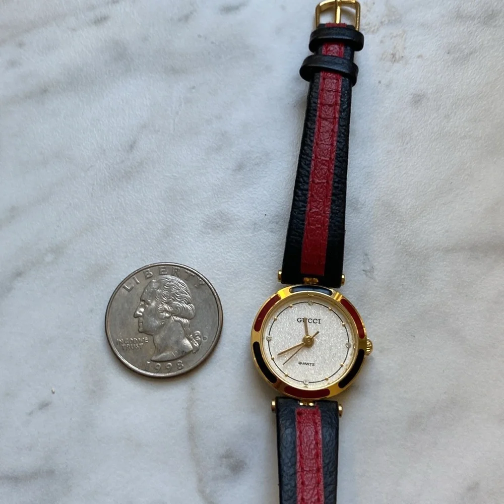 Gucci Women’s classic watch
